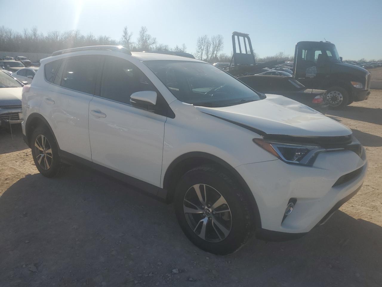 2018 Toyota RAV 4 - Image 4