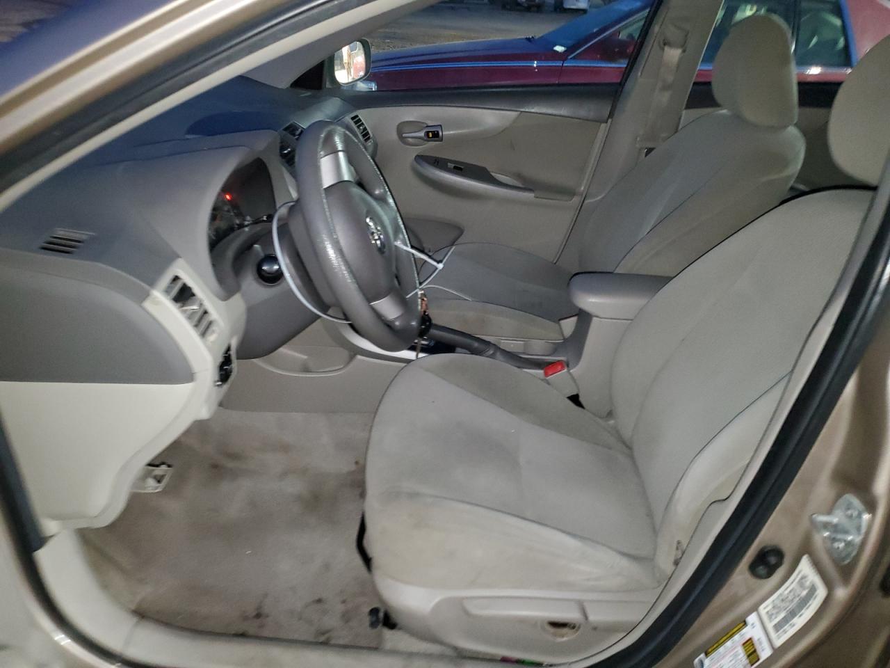 2010 Toyota Corolla - Image 7