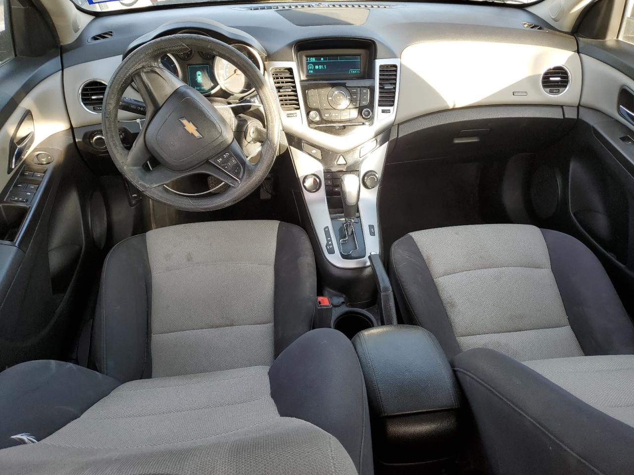 2015 Chevrolet Cruze - Image 8