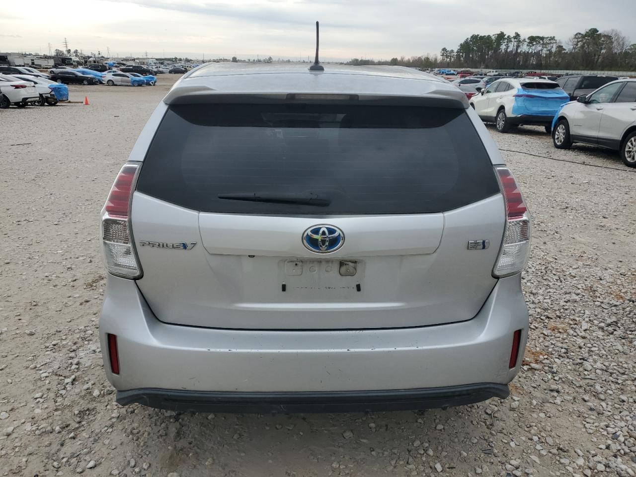 2015 Toyota Prius - Image 6