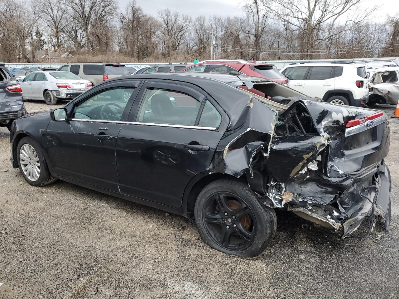 2010 Ford Fusion - Image 2