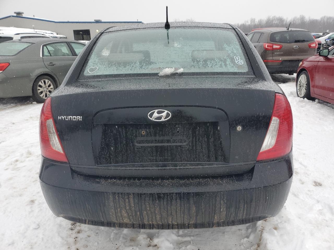 2007 Hyundai Accent - Image 6