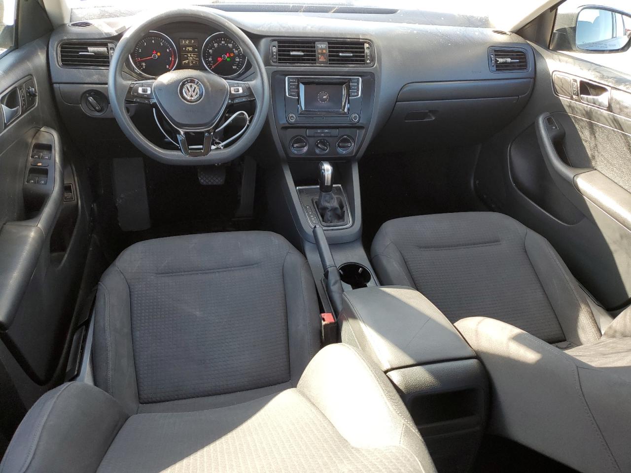 2016 Volkswagen Jetta - Image 8