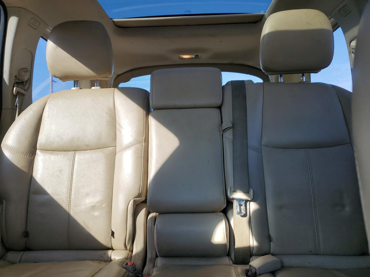 2015 Nissan Pathfinder - Image 10