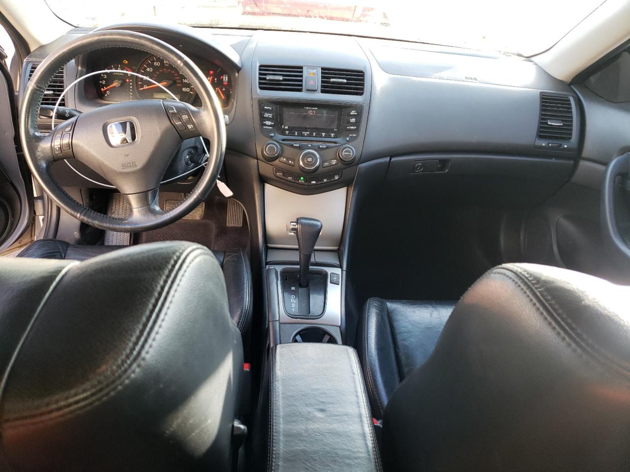 2004 Honda Accord - Image 8