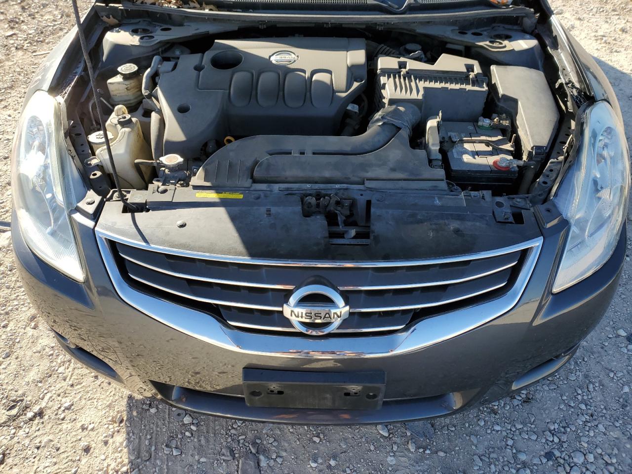 2011 Nissan Altima - Image 11