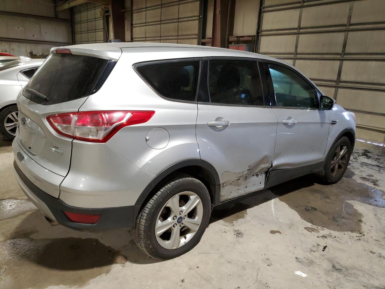 VIN 1FMCU0GX5EUA53826 2014 FORD ESCAPE no.3