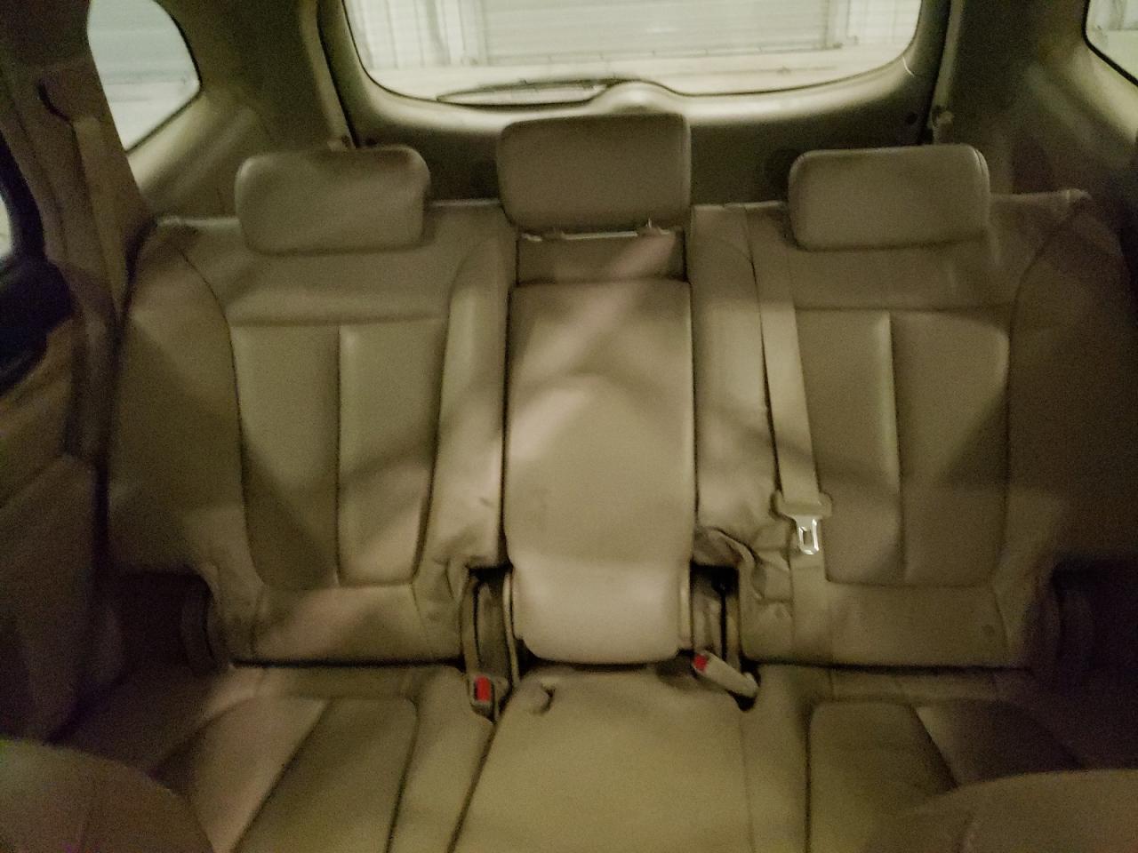 2009 Hyundai Santa Fe - Image 10