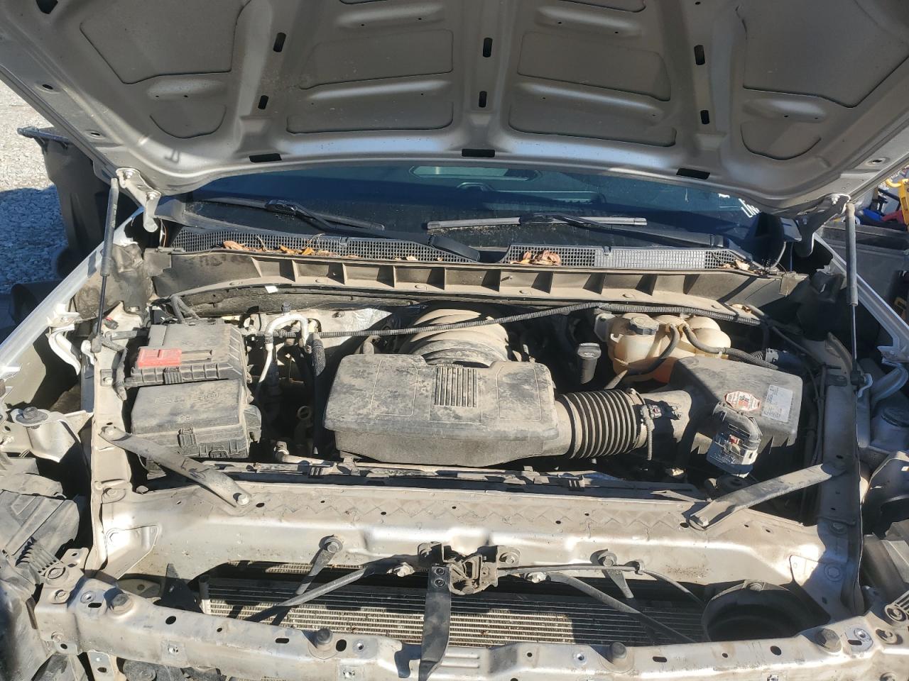 2019 Chevrolet Silverado - Image 11