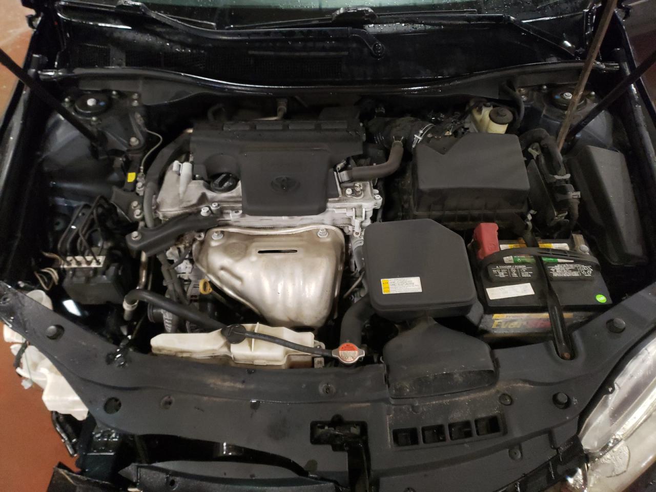 2016 Toyota Camry - Image 11