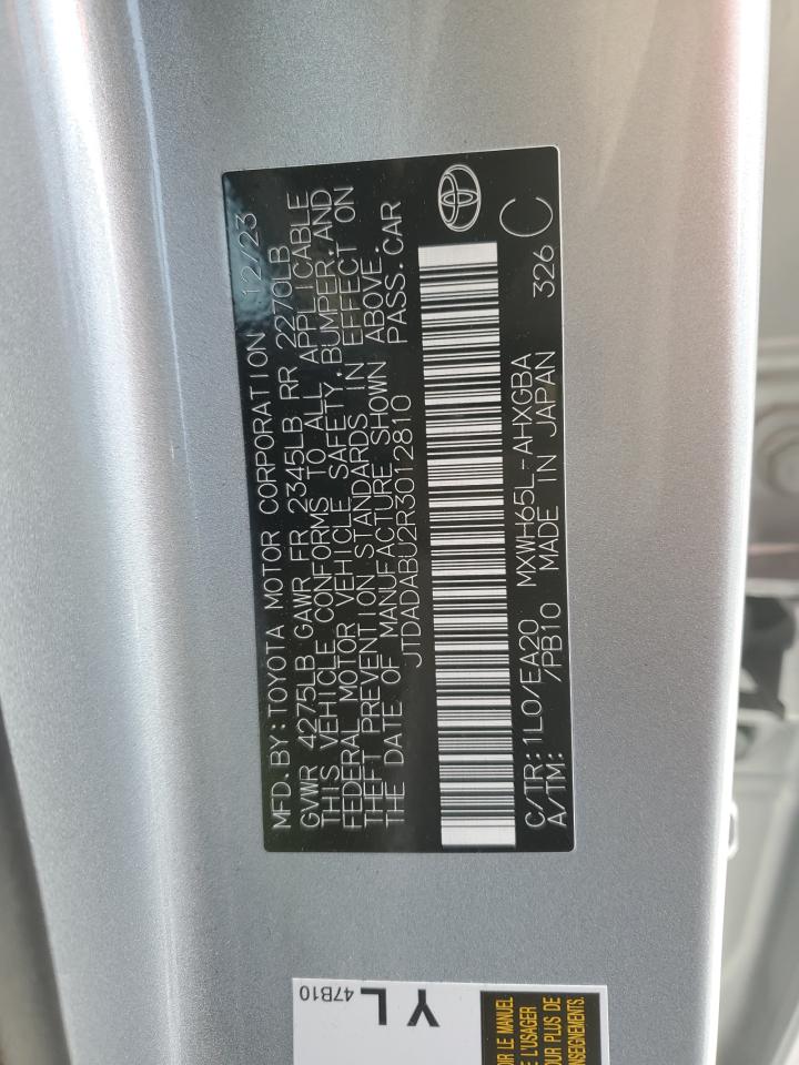 2024 Toyota Prius - Image 13