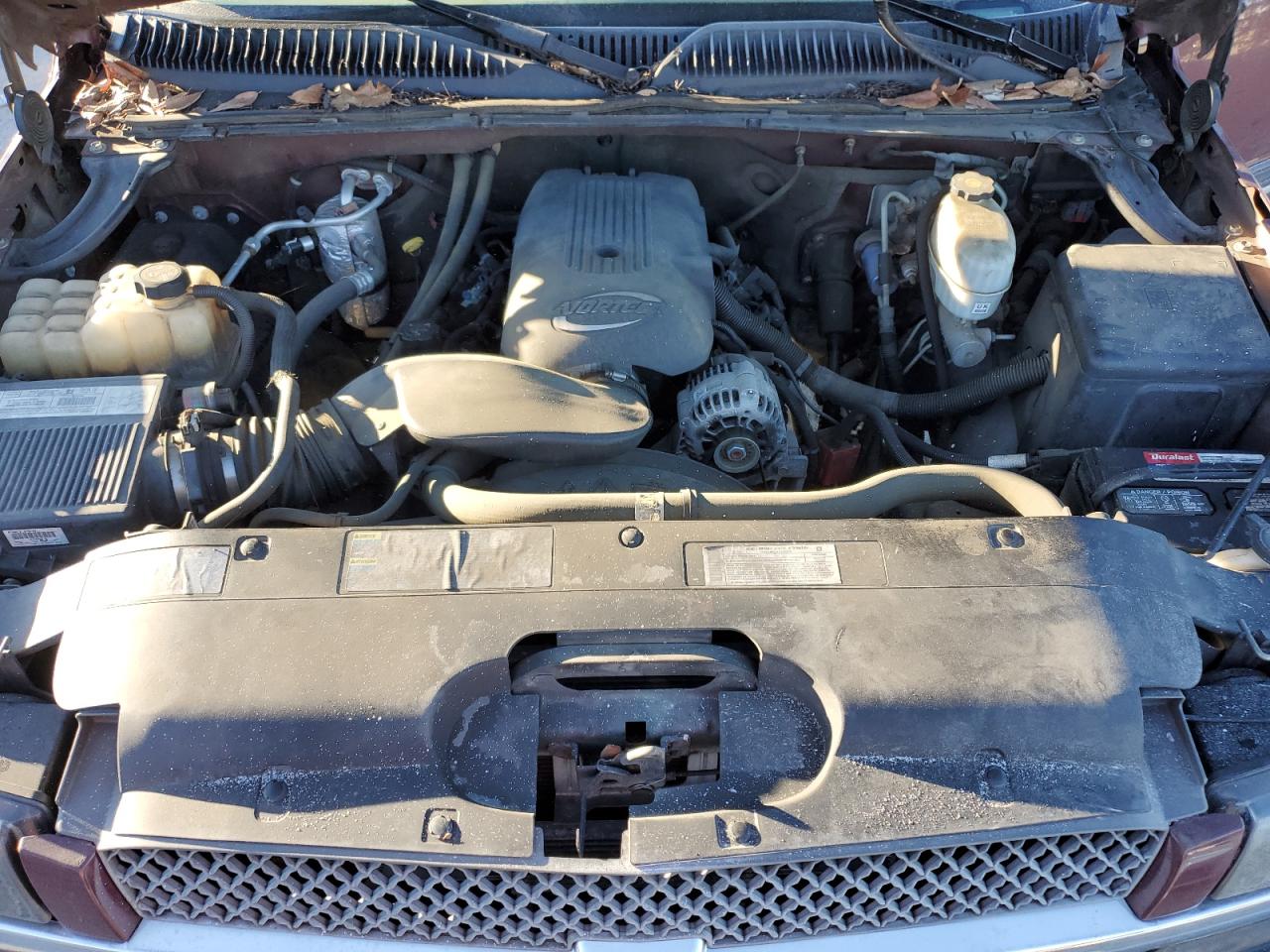 2003 Chevrolet Silverado - Image 11