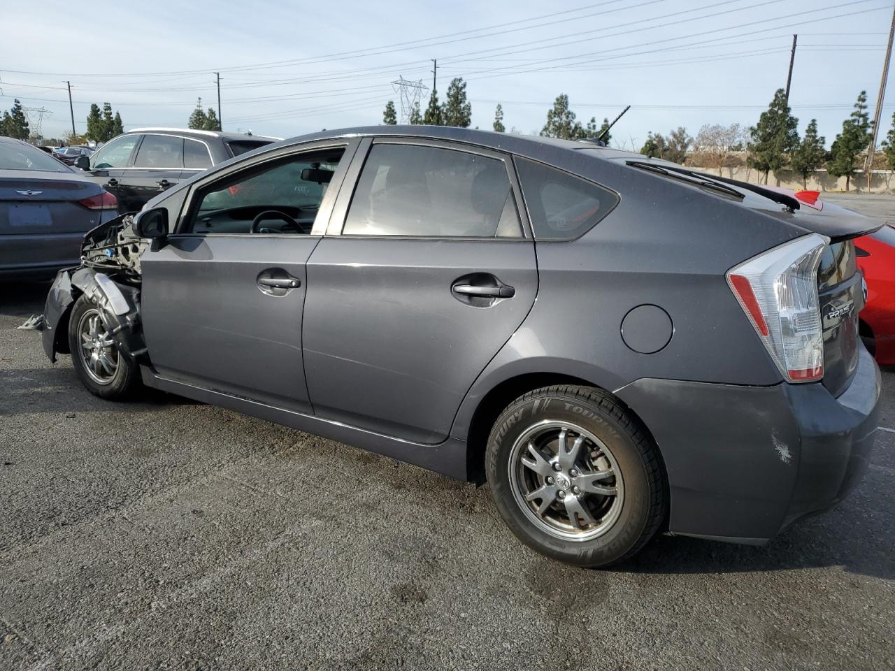 2011 Toyota Prius - Image 2