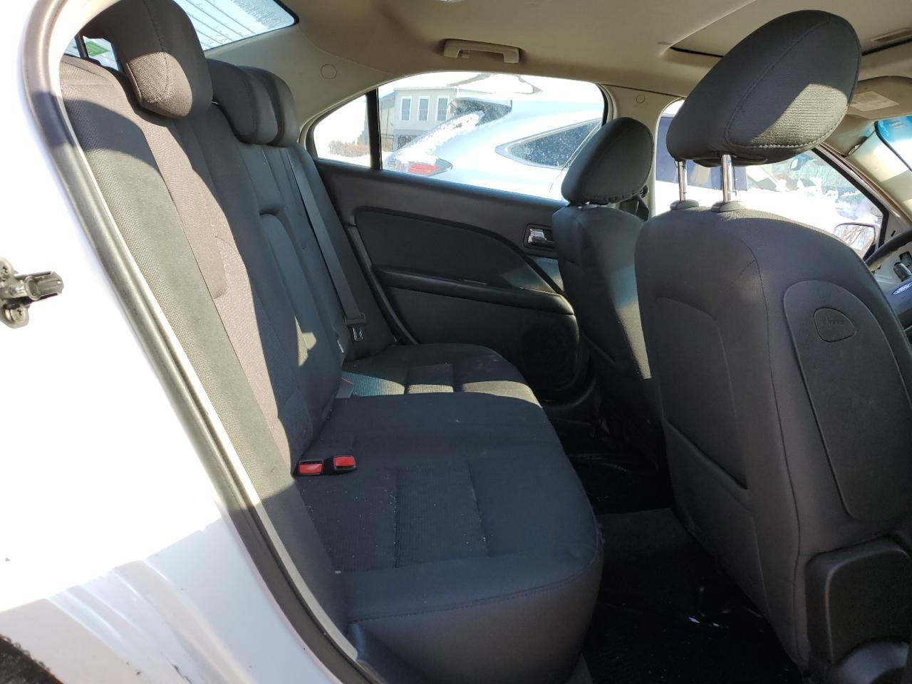 2010 Ford Fusion - Image 10