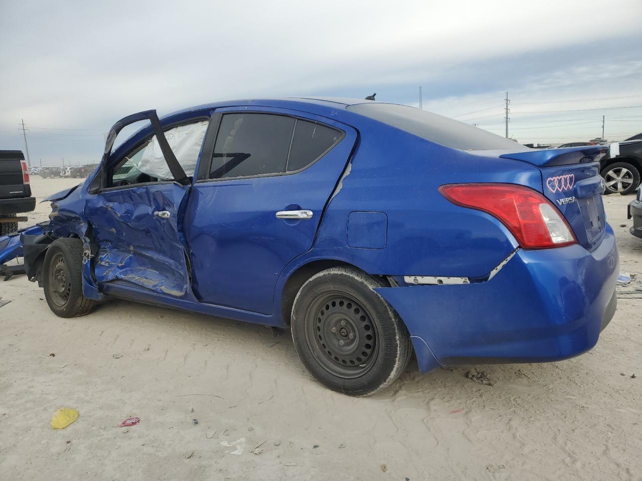 2016 Nissan Versa - Image 2