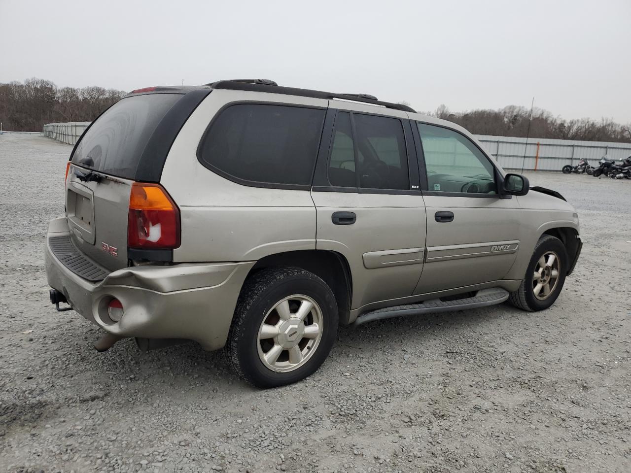 2003 GMC Envoy - Image 3