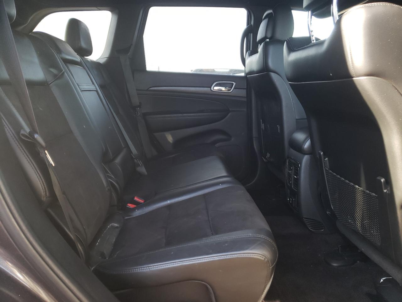 2018 Jeep Grand Cherokee - Image 10