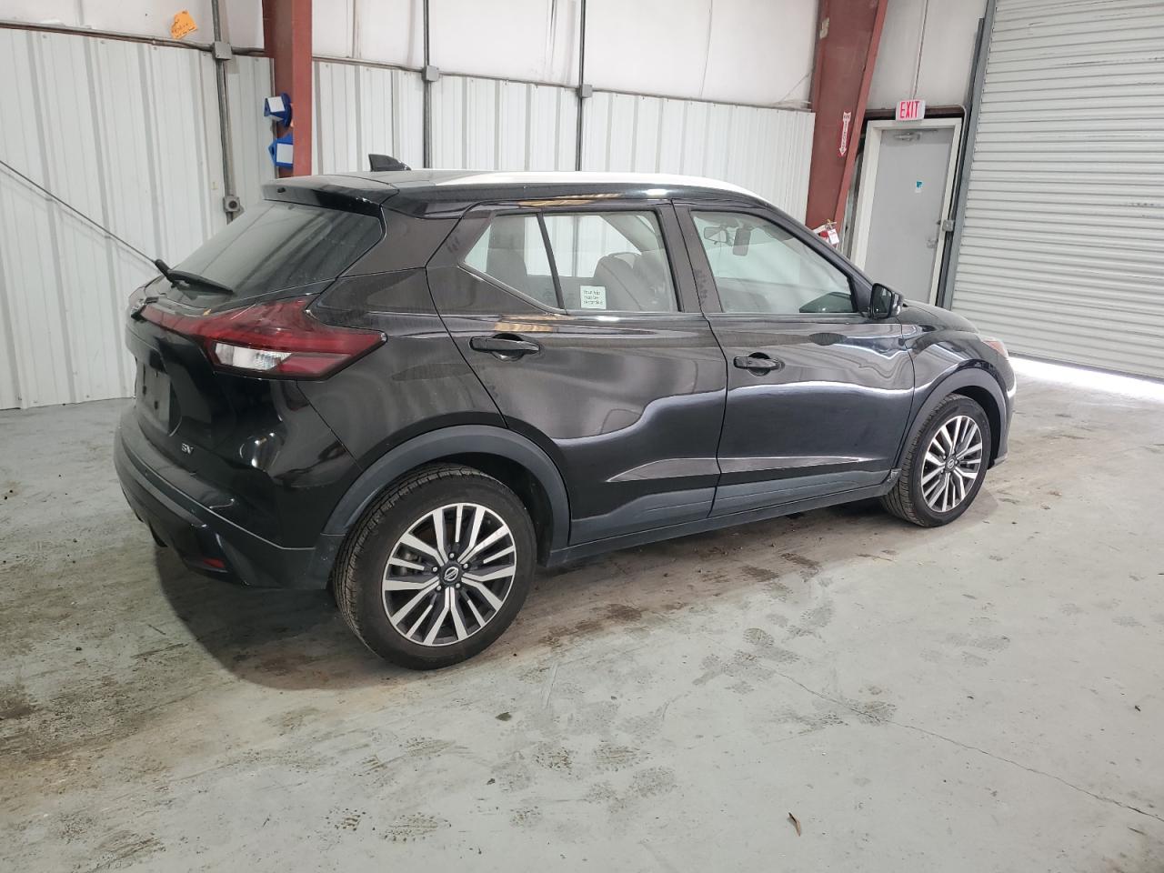 2021 Nissan Kicks - Image 3
