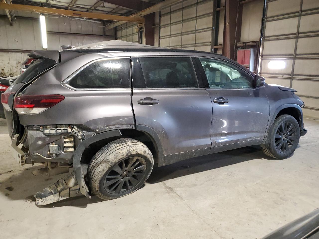 2019 Toyota Highlander - Image 3