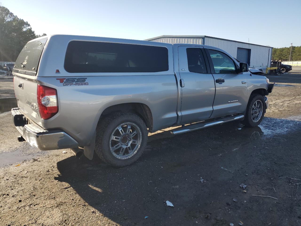 2016 Toyota Tundra - Image 3