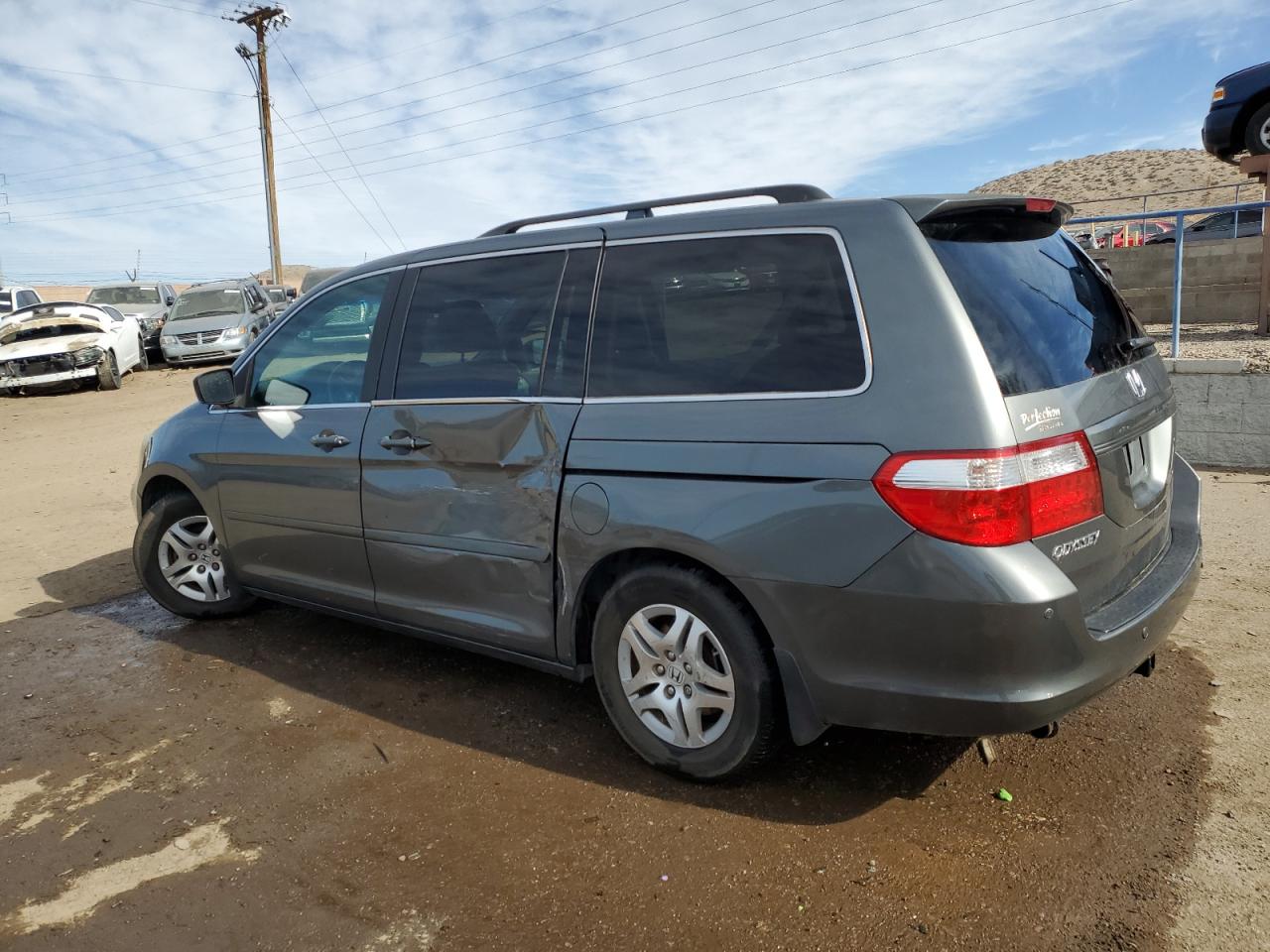 2007 Honda Odyssey - Image 2