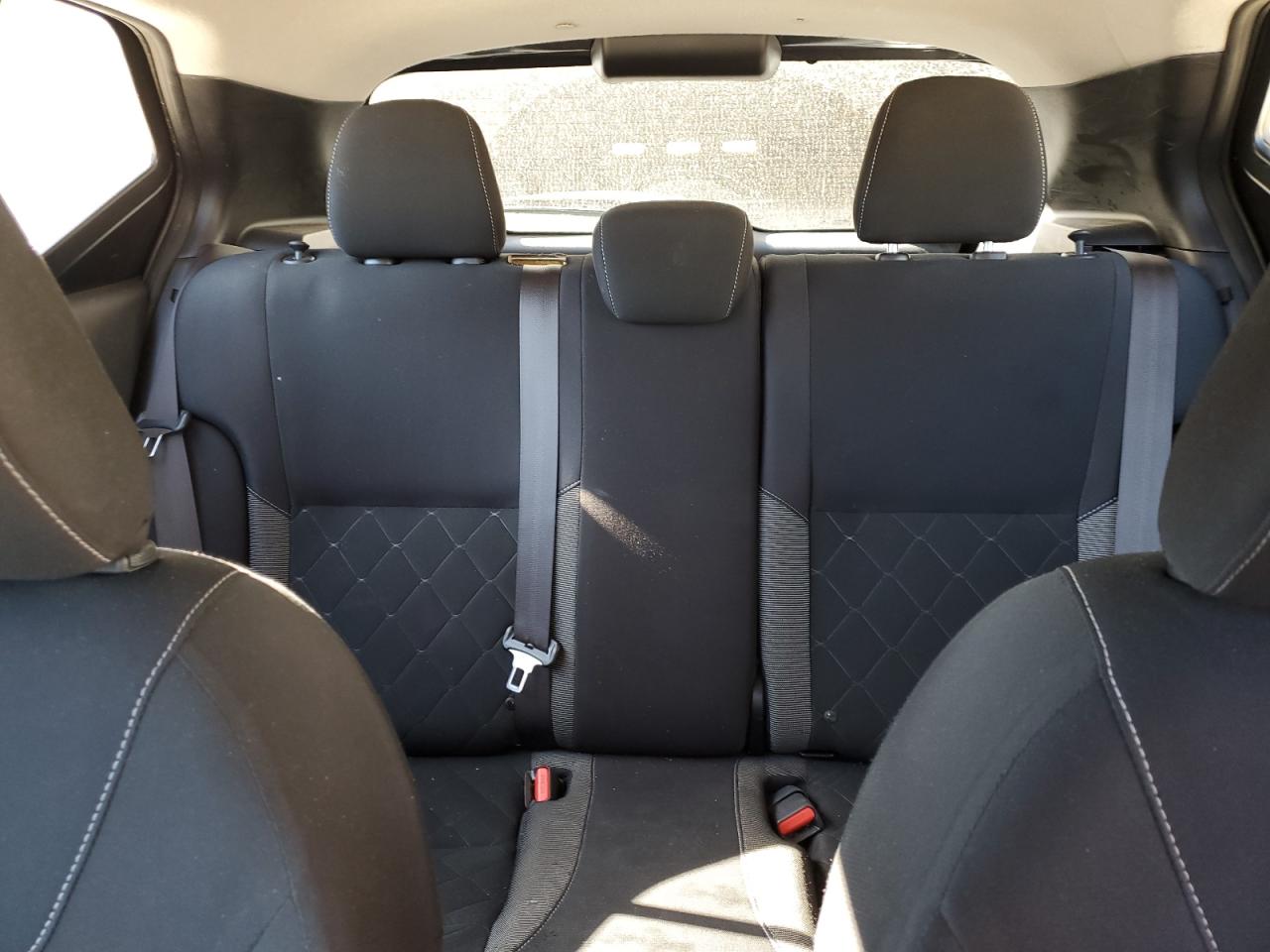 2020 Nissan Kicks - Image 10