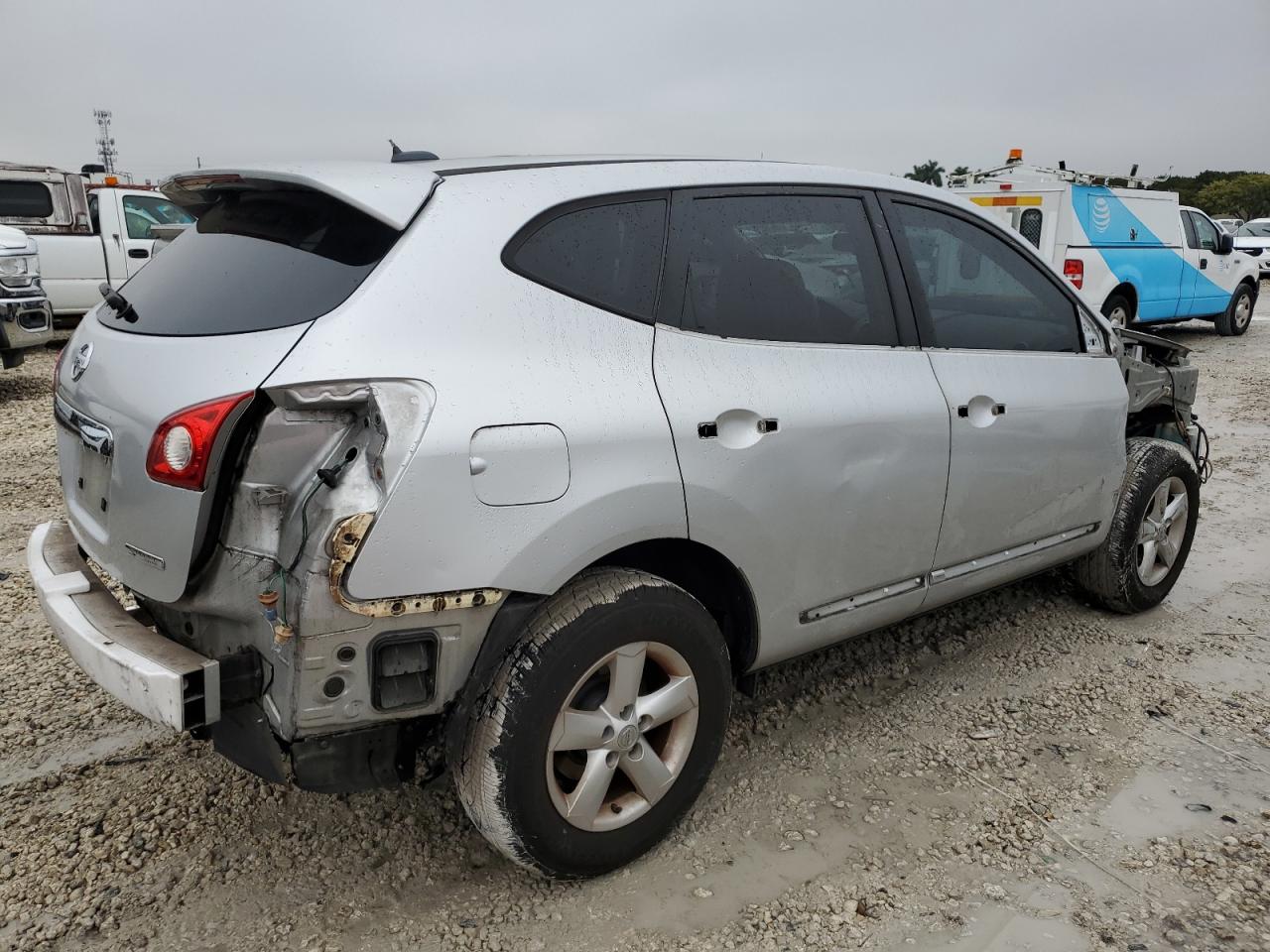 2012 Nissan Rogue - Image 3