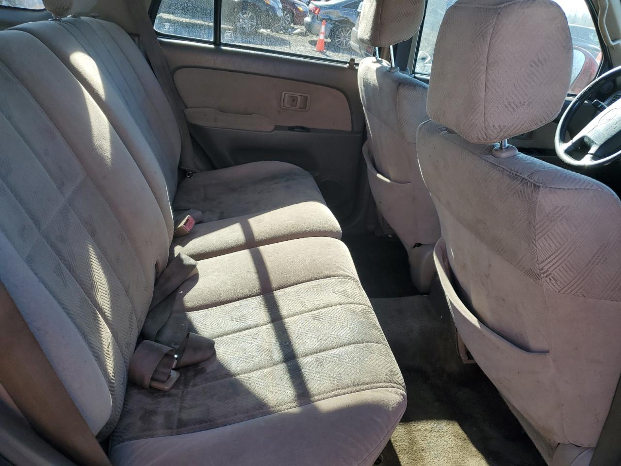 2001 Toyota 4Runner - Image 11