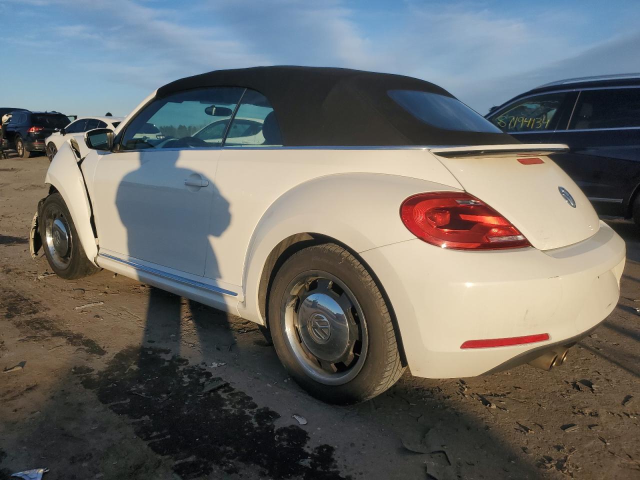 2013 Volkswagen Beetle - Image 2