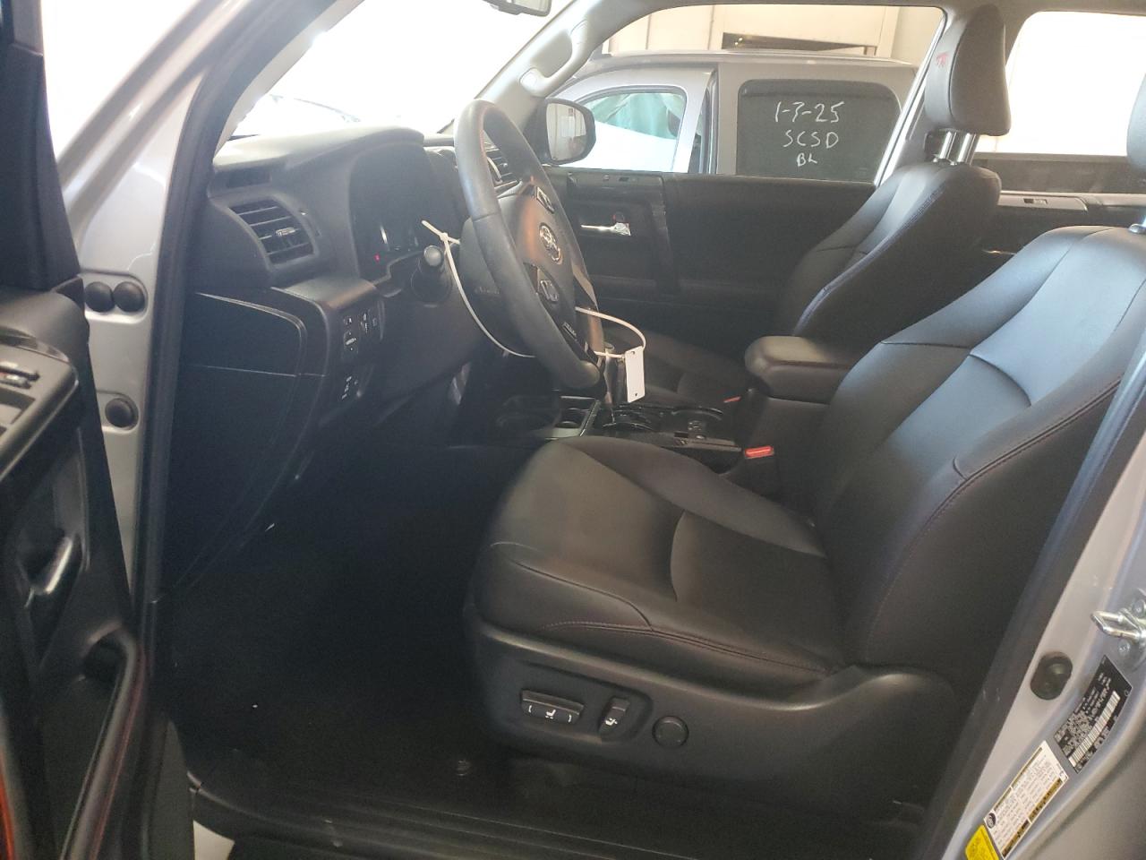2022 Toyota 4Runner - Image 7