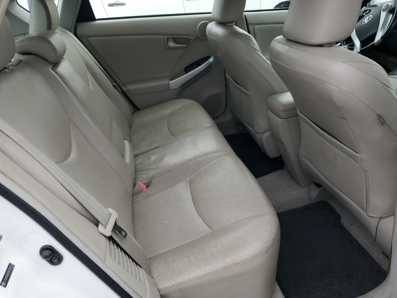 2010 Toyota Prius - Image 10