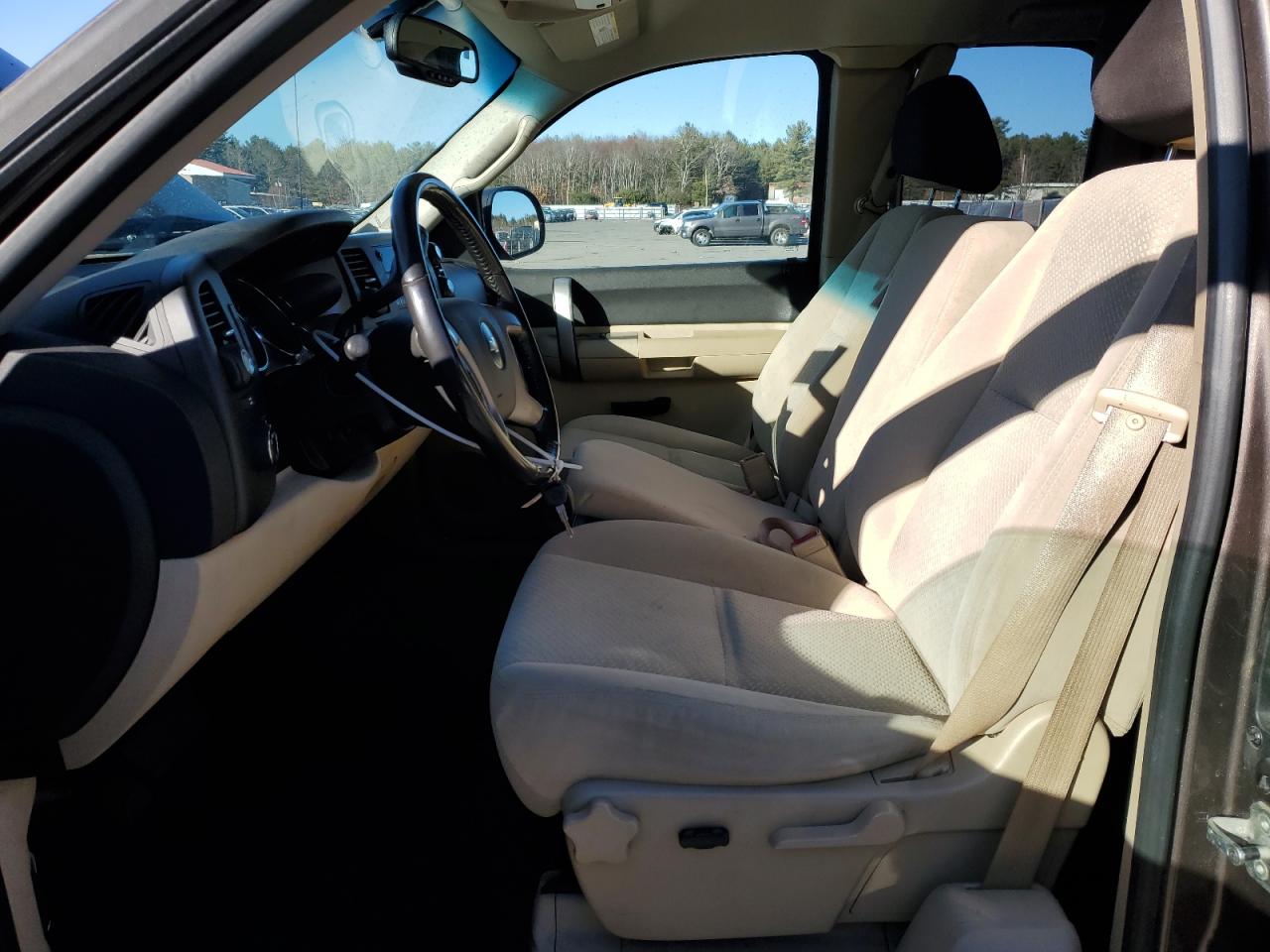2008 Chevrolet Silverado - Image 7