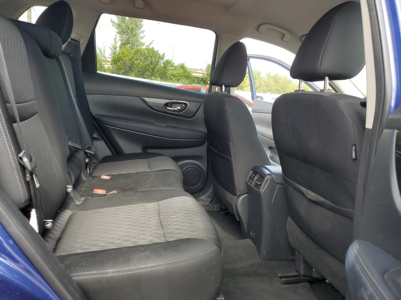 2020 Nissan Rogue - Image 11