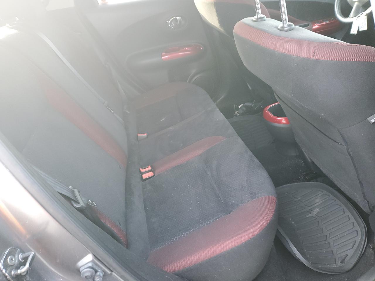 2011 Nissan Juke - Image 10