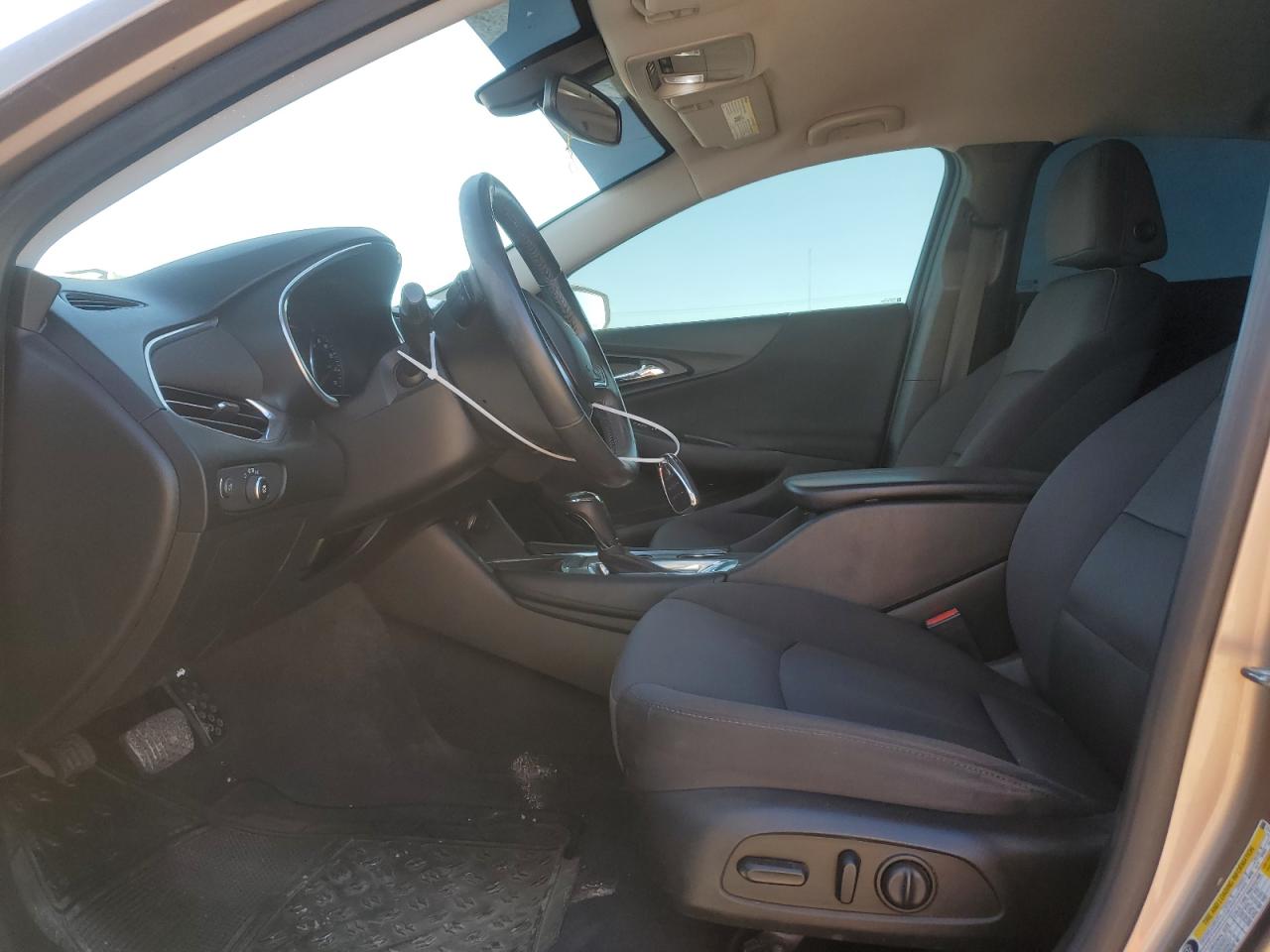 2018 Chevrolet Malibu - Image 7