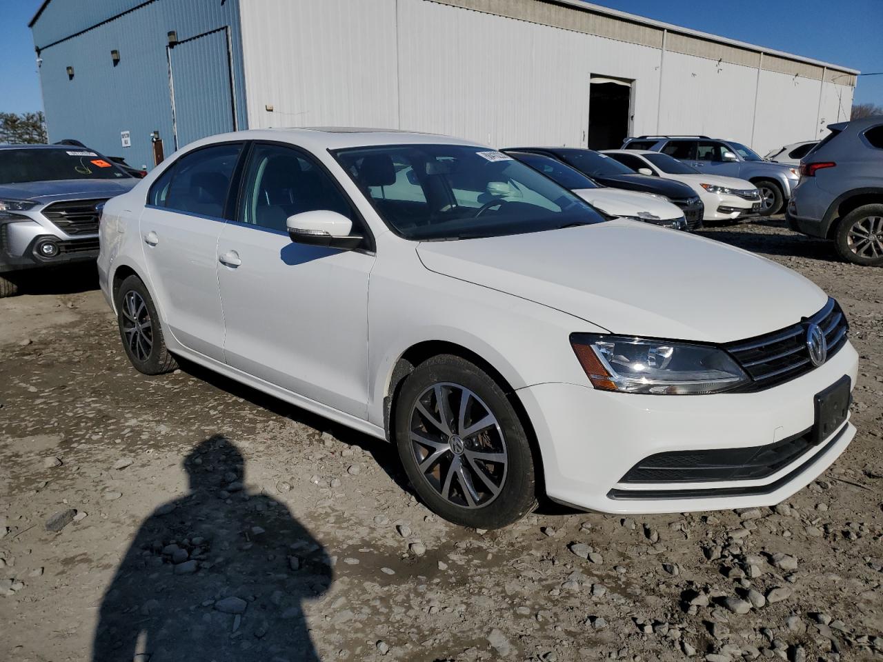 VIN 3VWDB7AJXHM294928 2017 VOLKSWAGEN JETTA no.4