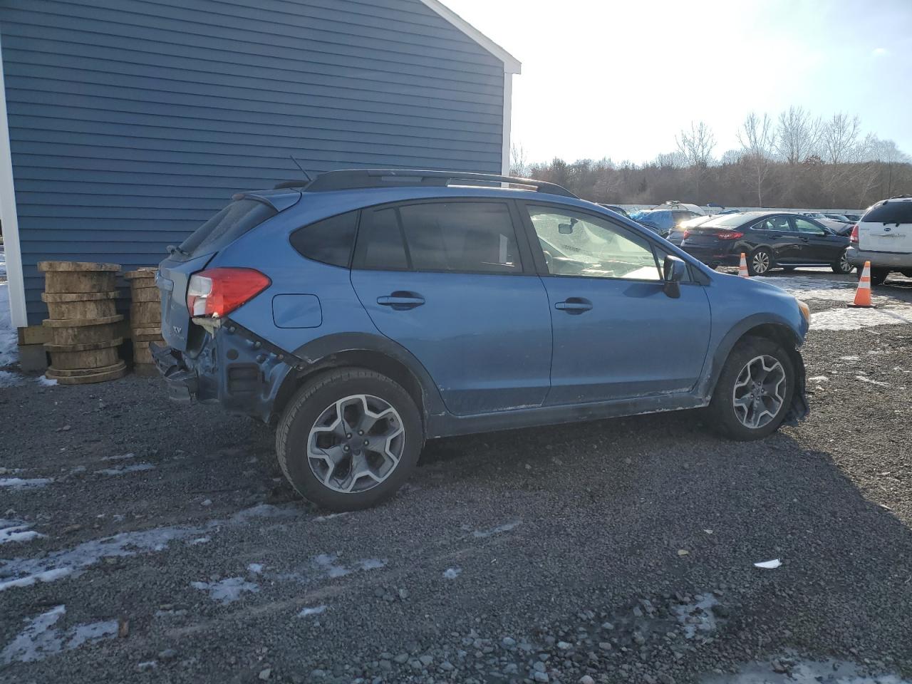 2015 Subaru XV - Image 3