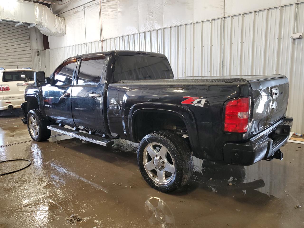 2011 Chevrolet Silverado - Image 2