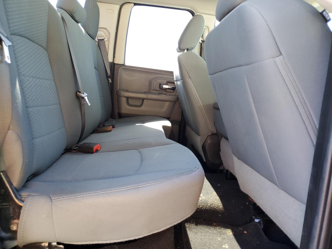 2014 RAM 1500 - Image 10