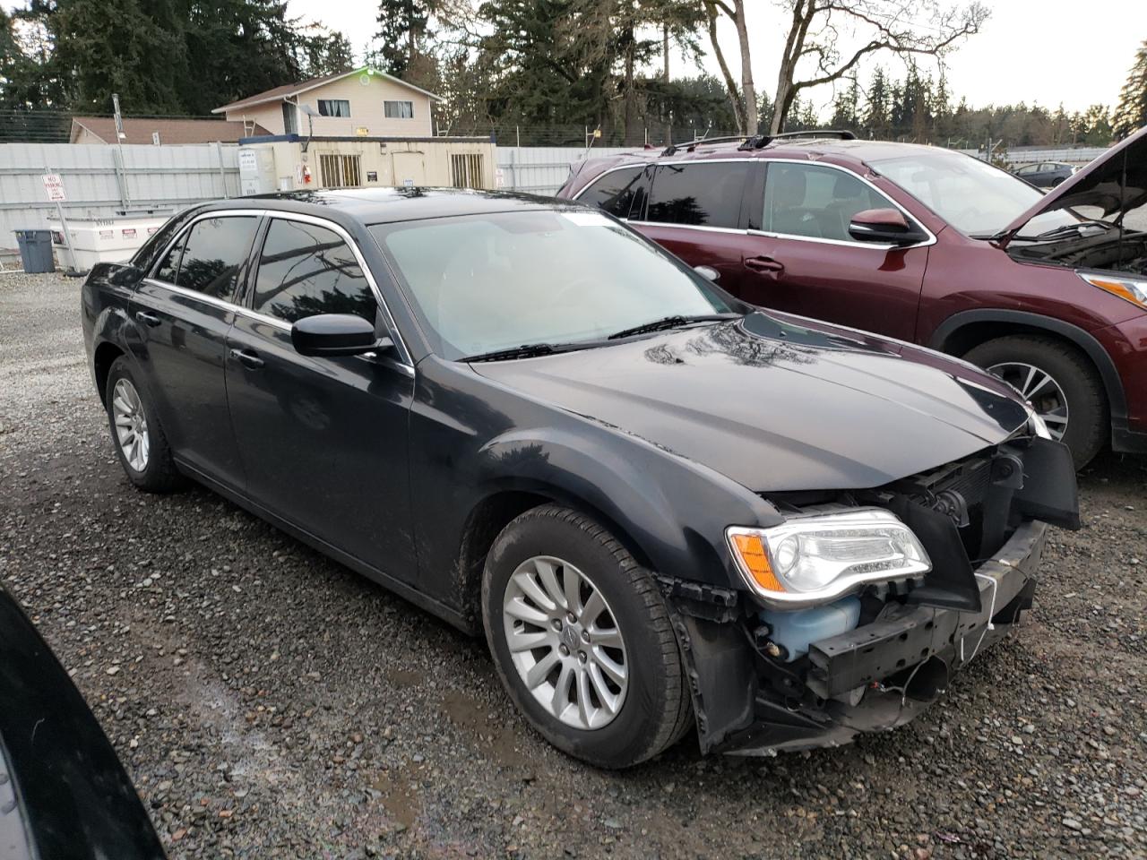 VIN 2C3CCAAG5DH602405 2013 CHRYSLER 300 no.4