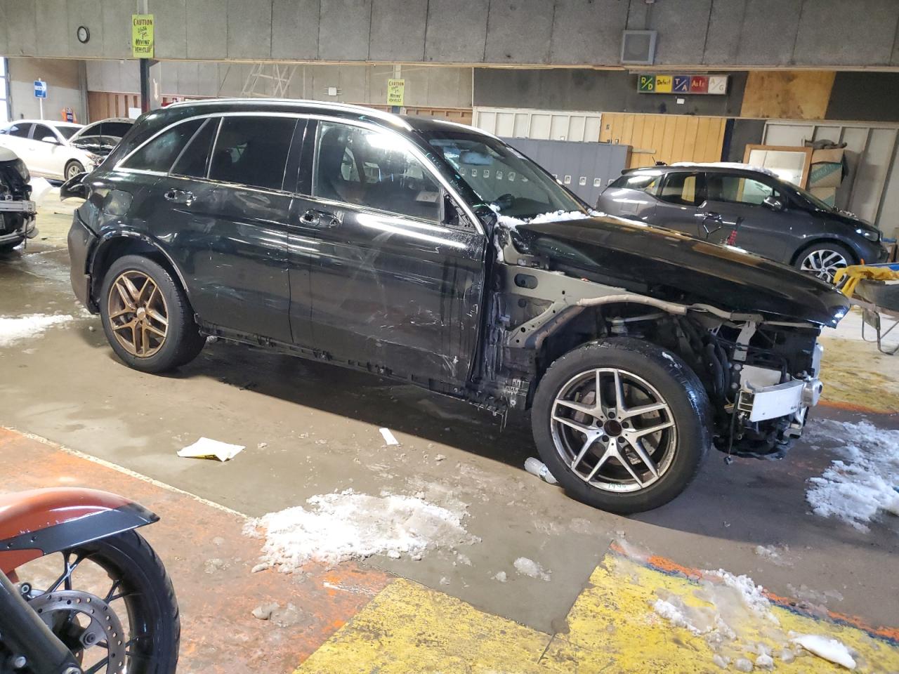 2016 Mercedes-Benz GLC - Image 4