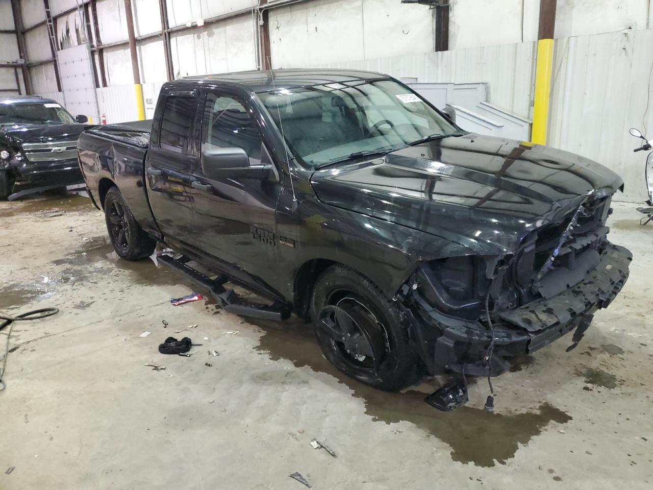 2016 RAM 1500 - Image 4