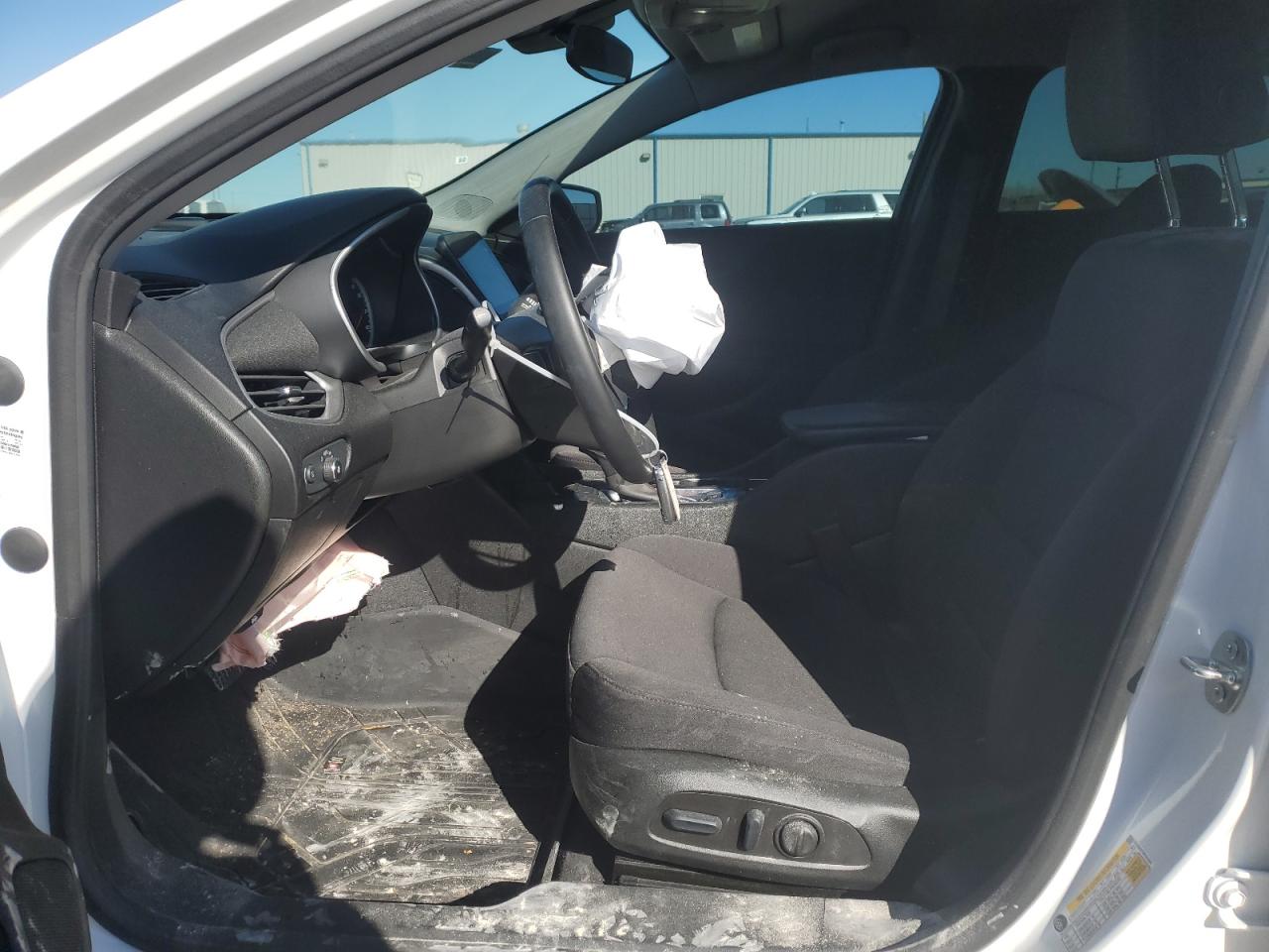 2023 Chevrolet Malibu - Image 7