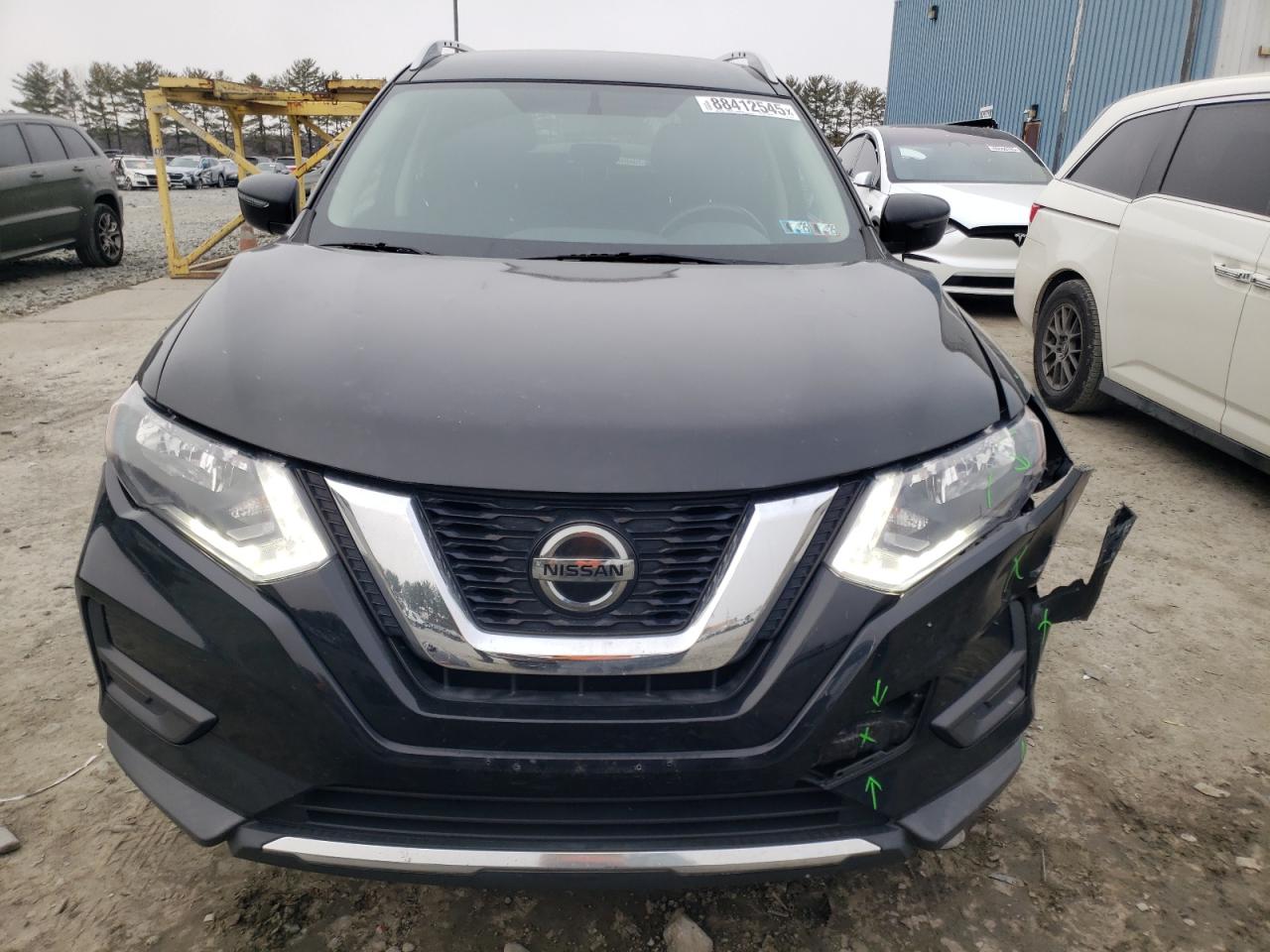 2018 Nissan Rogue - Image 5