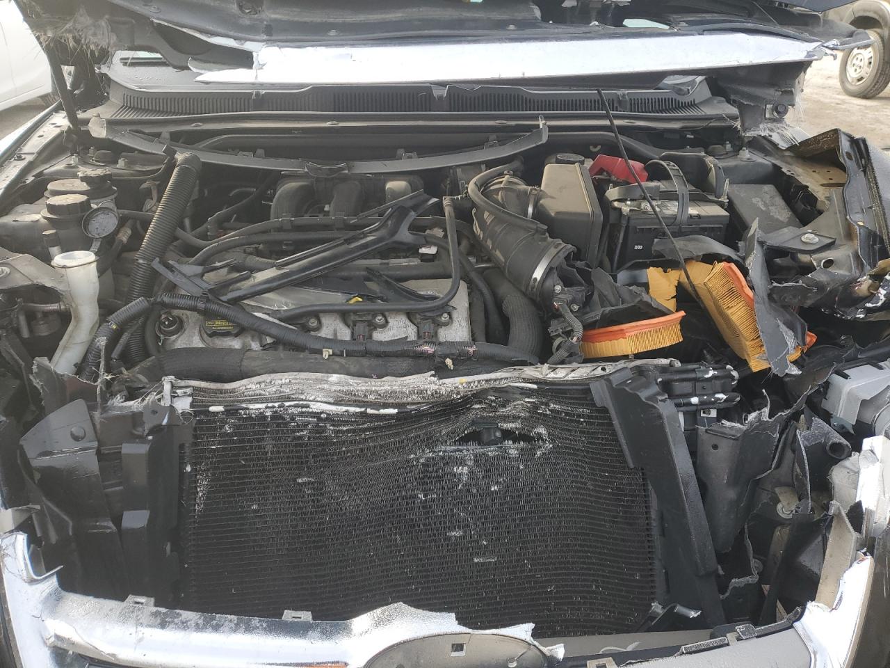 2011 Ford Taurus - Image 12
