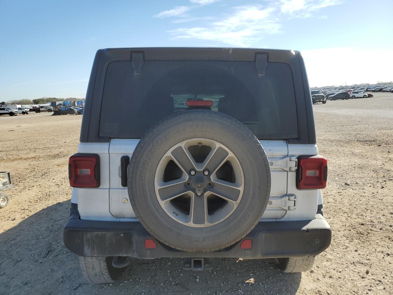 2019 Jeep Wrangler - Image 6