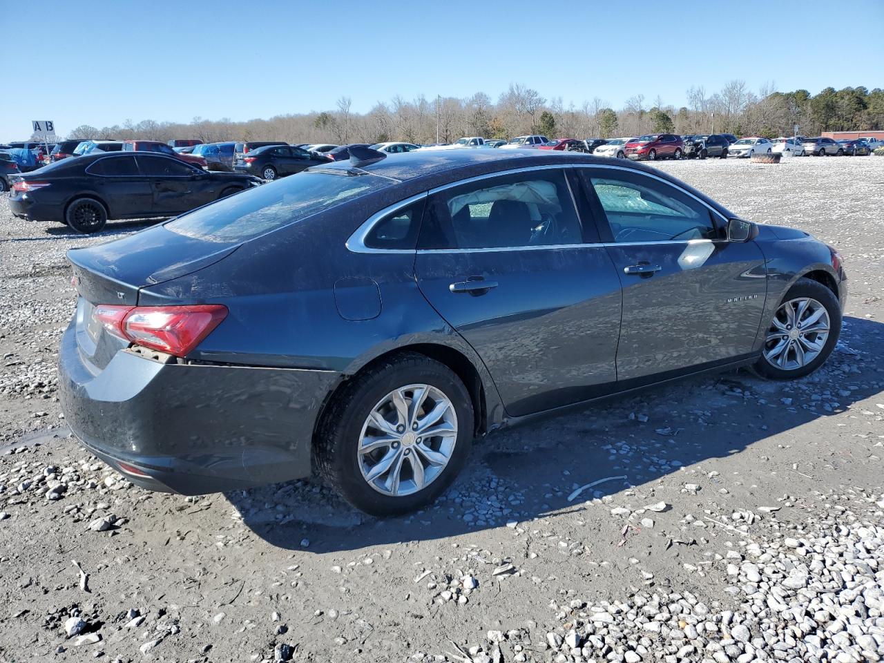 2019 Chevrolet Malibu - Image 3