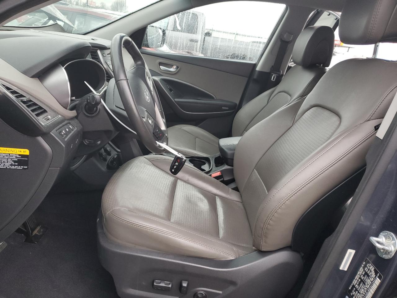 2014 Hyundai Santa Fe - Image 7