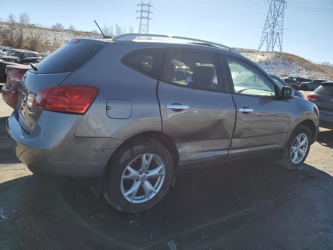 2010 Nissan Rogue - Image 3
