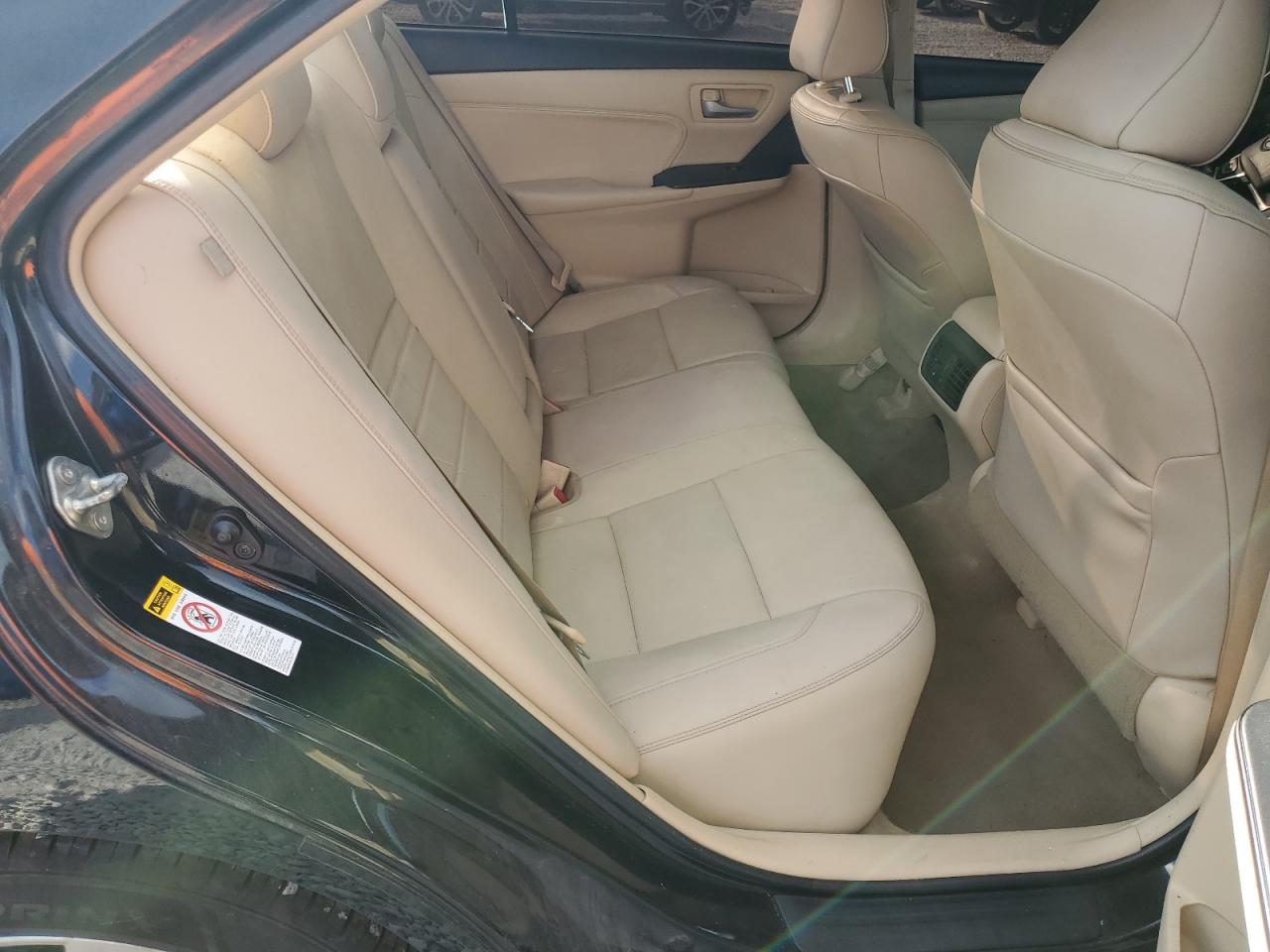 2016 Toyota Camry - Image 10